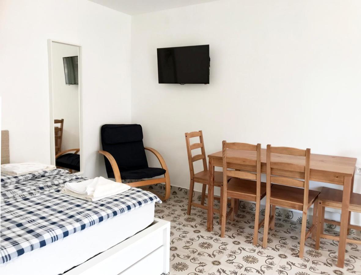 Nest Apartman Balatonszarszo Exterior photo