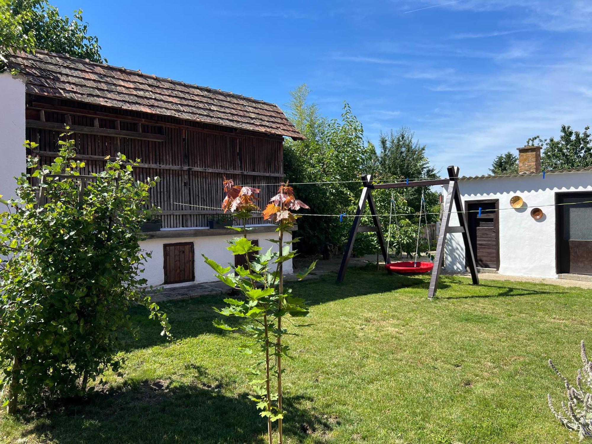 Nest Apartman Balatonszarszo Exterior photo